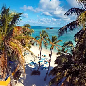 4* Hotel Cocoplum